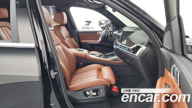 BMW X7 2025 — Photo 19/20