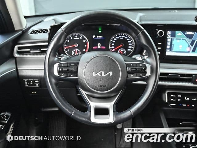 Kia K5 2023 — Şəkil 13/20