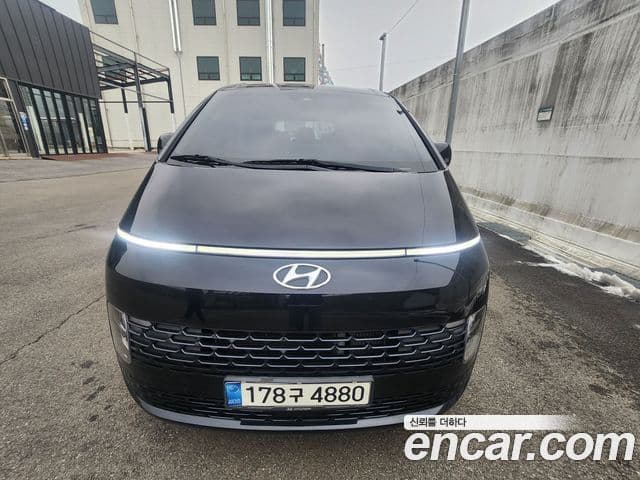 Hyundai Staria 2021 — ფოტო 10/20