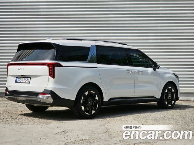 Kia Carnival 2024 — Şəkil 4/20