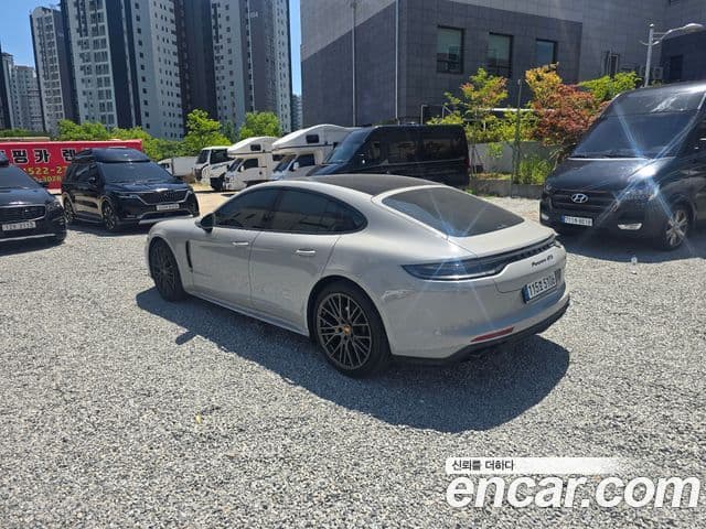 Porsche Panamera 2022 — Şəkil 9/11