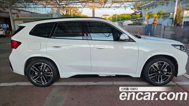 BMW iX1 2025 — ფოტო 4/20