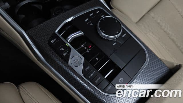 BMW 3 Series 2023 — ფოტო 9/20