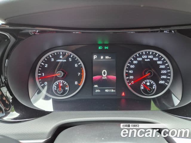Kia K5 2022 — ფოტო 13/20