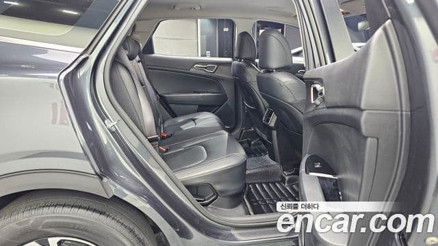 Kia Sportage 2022 — ფოტო 12/20