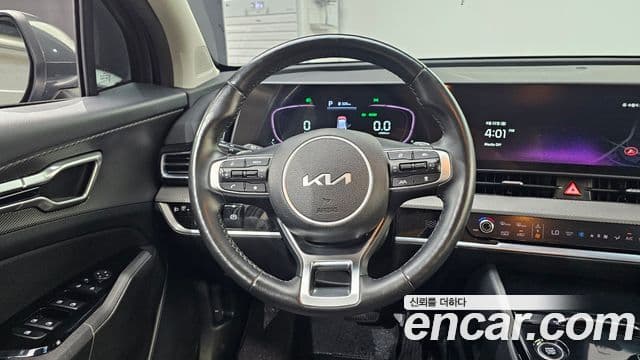 Kia Sportage 2022 — ფოტო 13/20