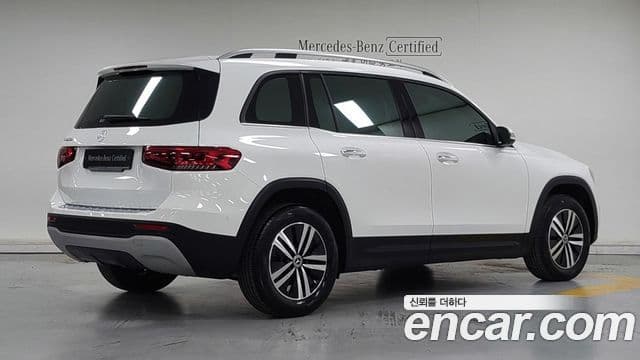 Mercedes-Benz GLB-Class 2021 — Фото 1/17