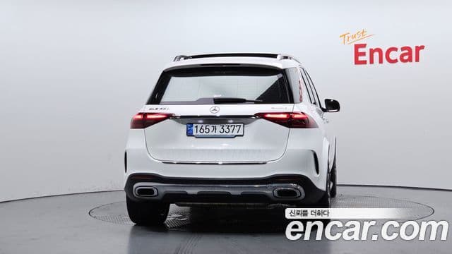Mercedes-Benz GLE-Class 2024 — ფოტო 4/20