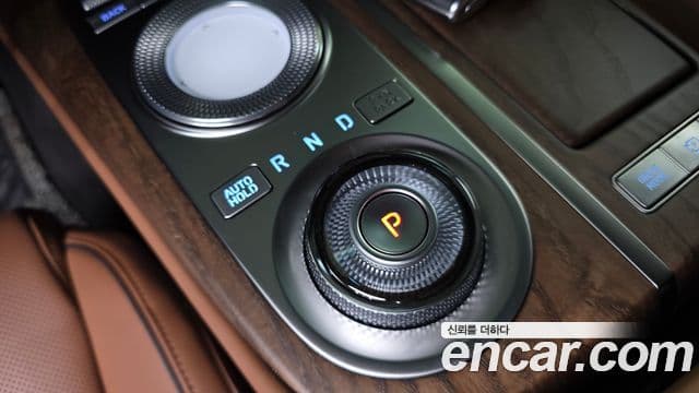 Genesis Electrified G80 2022 — Şəkil 9/20