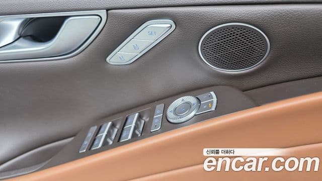 Genesis Electrified G80 2022 — Şəkil 12/20