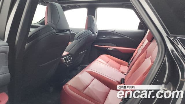 Lexus RX500h 2024 — Photo 24/36