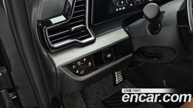 Kia Sportage 2023 — Şəkil 17/20
