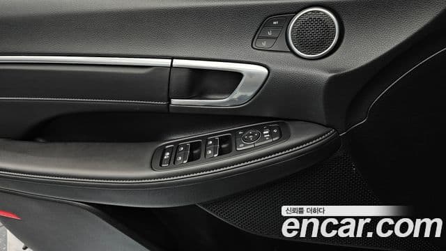 Hyundai Sonata 2021 — ფოტო 14/20