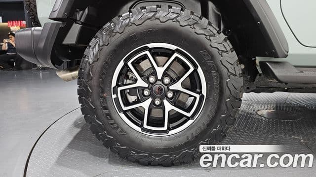 Jeep Wrangler 2024 — ფოტო 5/20