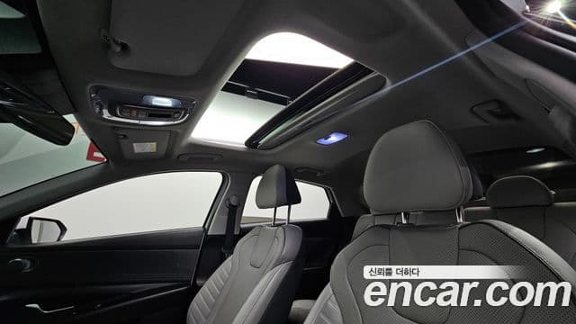 Hyundai Avante 2021 — ფოტო 14/20