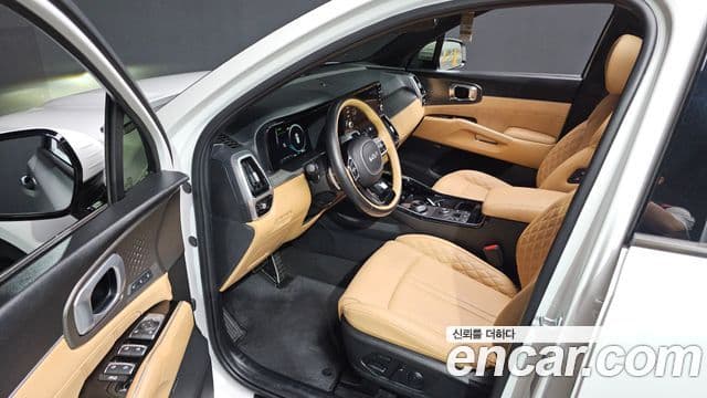 Kia Sorento 2022 — Фото 10/20