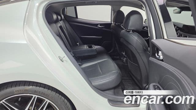 Kia Stinger 2021 — Şəkil 11/20
