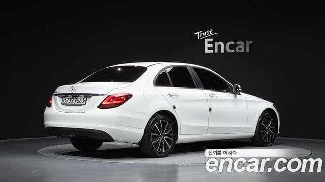 Mercedes-Benz C-Class 2019 — Şəkil 2/20
