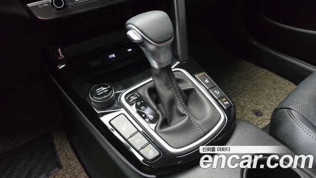 Kia Seltos 2025 — Şəkil 9/20