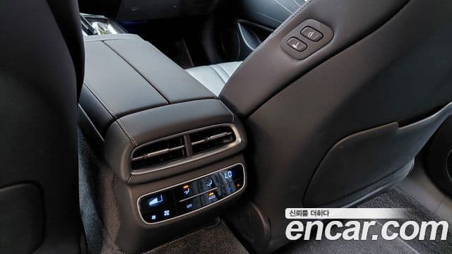 Genesis G80 2022 — Şəkil 12/30