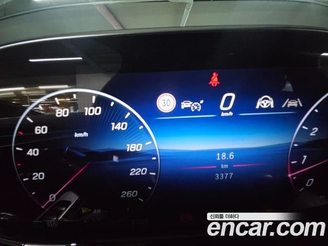 Mercedes-Benz E-Class 2025 — Фото 10/20