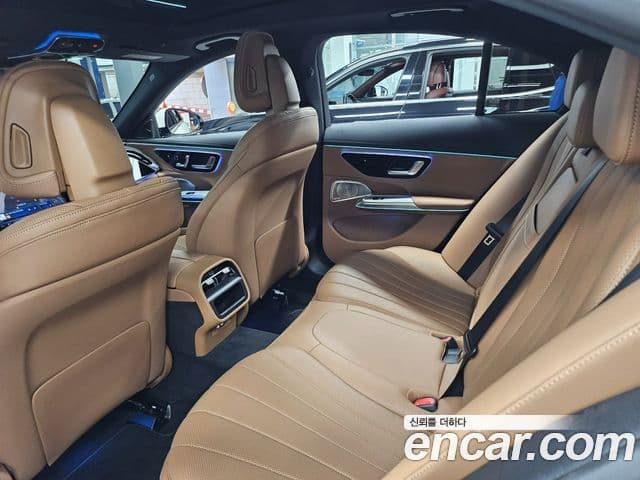 Mercedes-Benz E-Class 2025 — Фото 16/20
