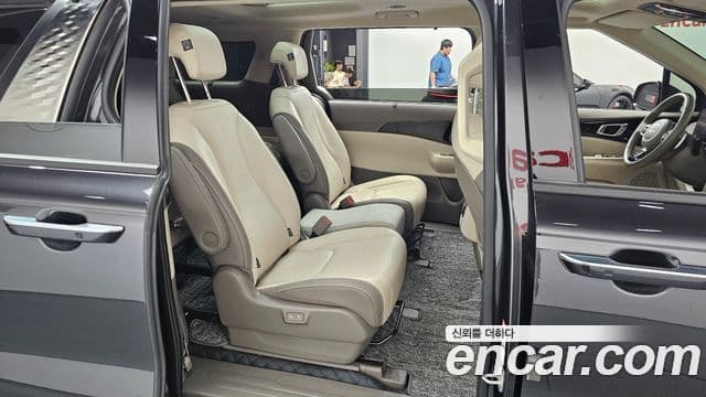 Kia Carnival 2024 — ფოტო 11/20