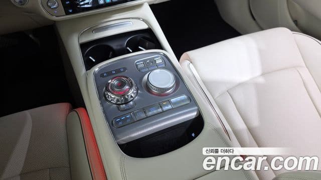Genesis G90 2022 — ფოტო 9/20