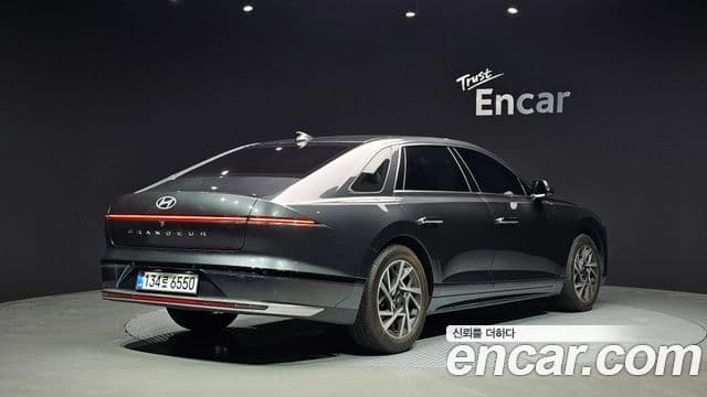 Hyundai Grandeur 2023 — ფოტო 2/20