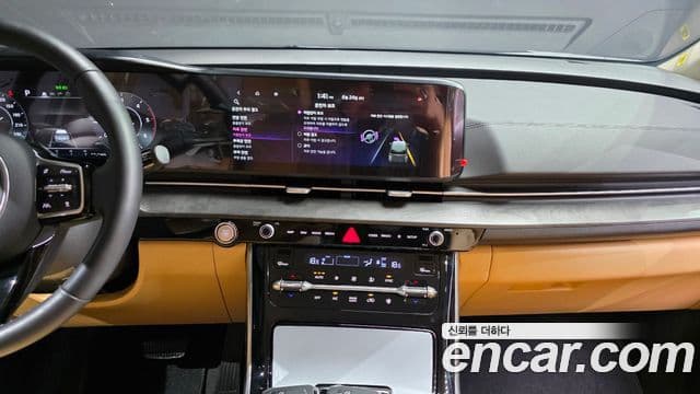 Kia Carnival 2023 — Şəkil 17/20