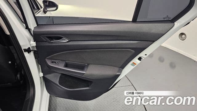 Volkswagen Golf 2022 — Photo 17/30