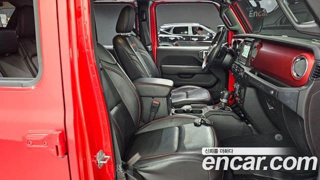 Jeep Wrangler 2019 — Photo 16/31