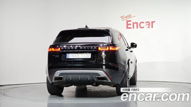 Land Rover Range Rover Velar 2018 — Фото 3/20