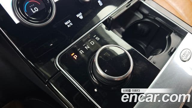 Land Rover Range Rover Velar 2018 — Фото 7/20