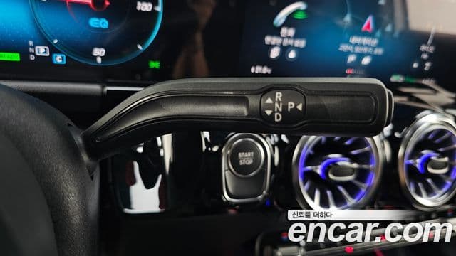 Mercedes-Benz EQA 2024 — ფოტო 30/37