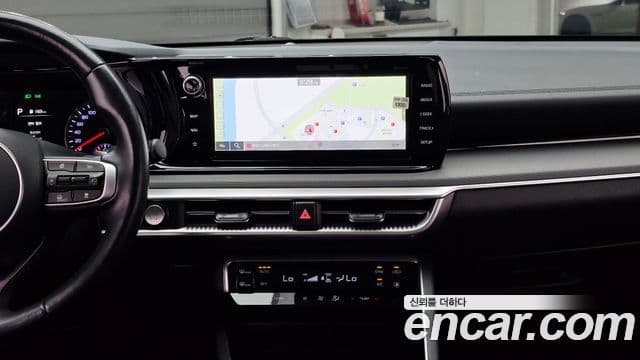 Kia K5 2022 — ფოტო 13/20