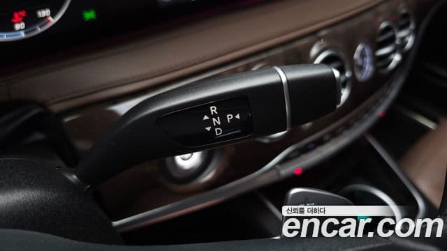 Mercedes-Benz S-Class 2019 — ფოტო 7/20