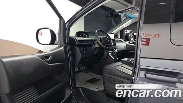 Hyundai Staria 2024 — Şəkil 10/20