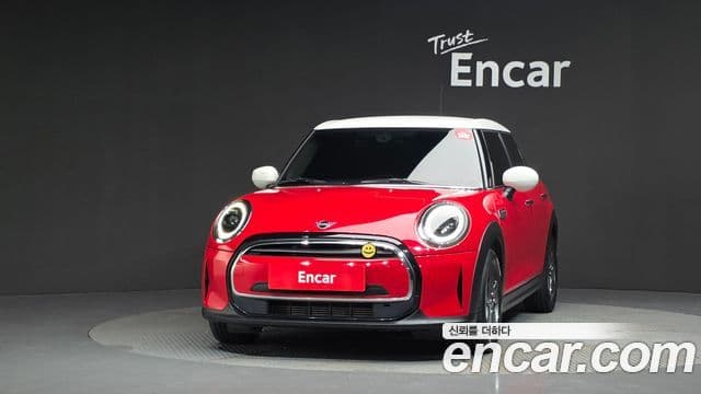 Mini Cooper 2022 — ფოტო 3/20