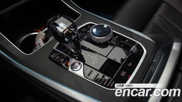 BMW X7 2020 — ფოტო 9/20