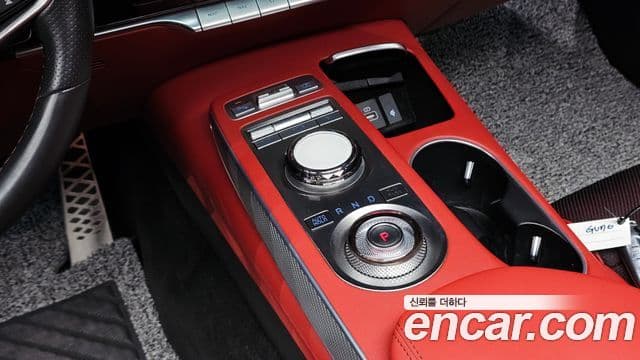Genesis GV70 2023 — ფოტო 9/20