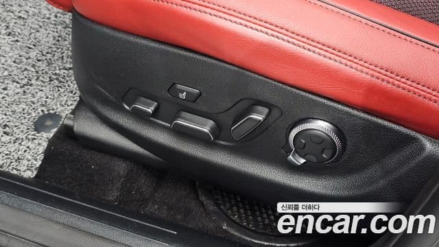 Genesis GV70 2023 — ფოტო 20/20