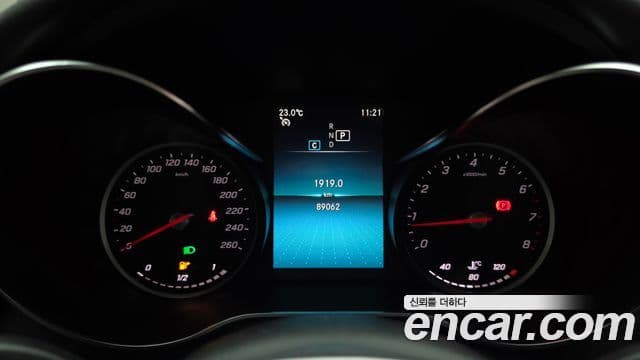 Mercedes-Benz C-Class 2020 — Фото 8/20