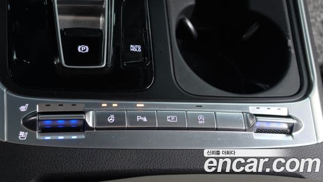 Kia Carnival 2025 — Şəkil 19/20