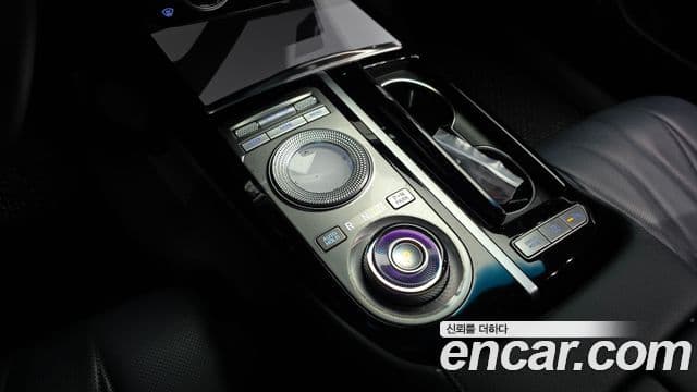 Genesis Electrified G80 2021 — Фото 9/20