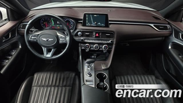 Genesis G70 2020 — ფოტო 7/20