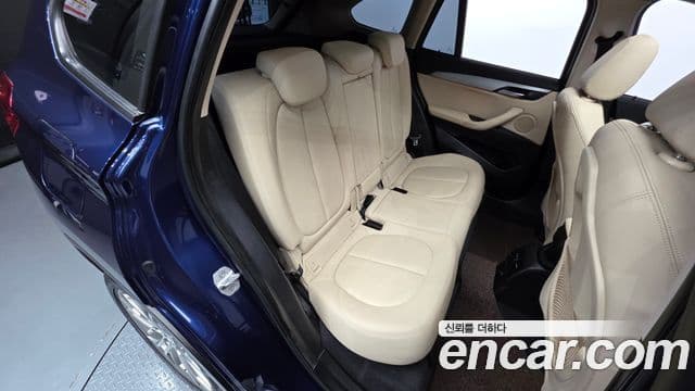 BMW X1 2018 — Photo 30/32