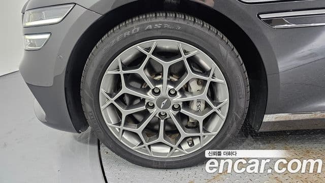 Genesis Electrified G80 2022 — фото 5 из 20