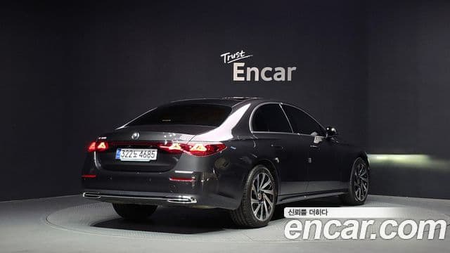 Mercedes-Benz E-Class 2024 — Şəkil 2/20