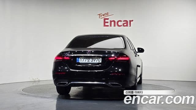 Mercedes-Benz E-Class 2022 — Şəkil 4/20